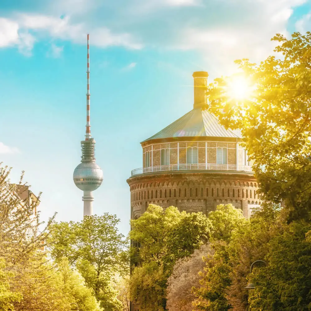 Berlin Rotananny von Nannyagentur gesucht liebevolle Kinderfrau Erzieherin für Privathaushalt in Festanstellung