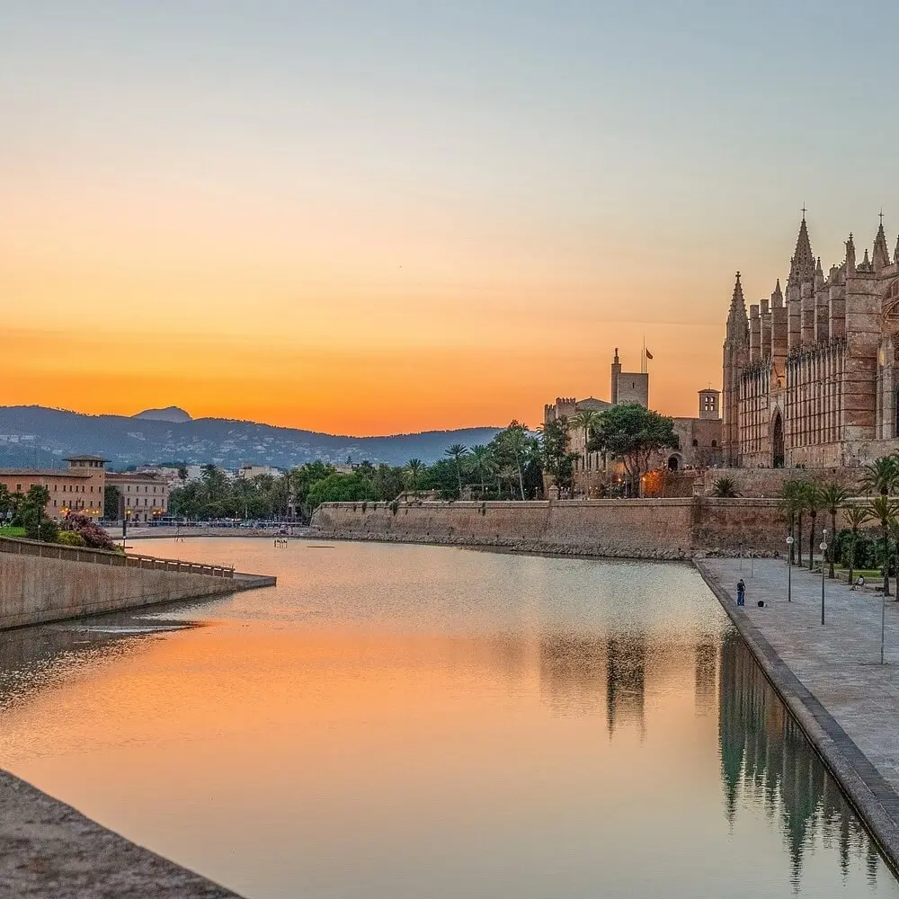 Palma Mallorca Spanien Nanny in live out für den Privathaushalt gesucht Palma Mallorca Spanien Nanny in live out für den Privathaushalt gesucht