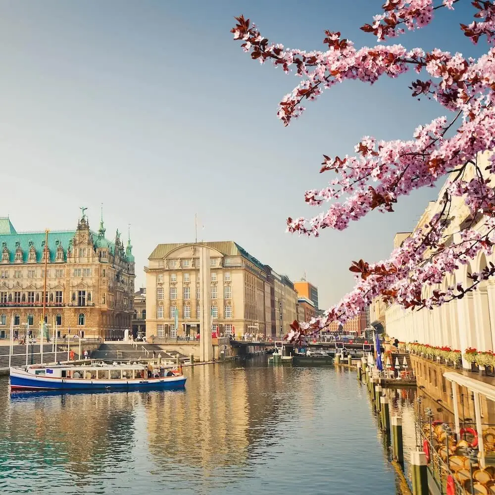 Hamburg Nanny Agency is looking for a nanny with experience of caring for infants in an upmarket private household