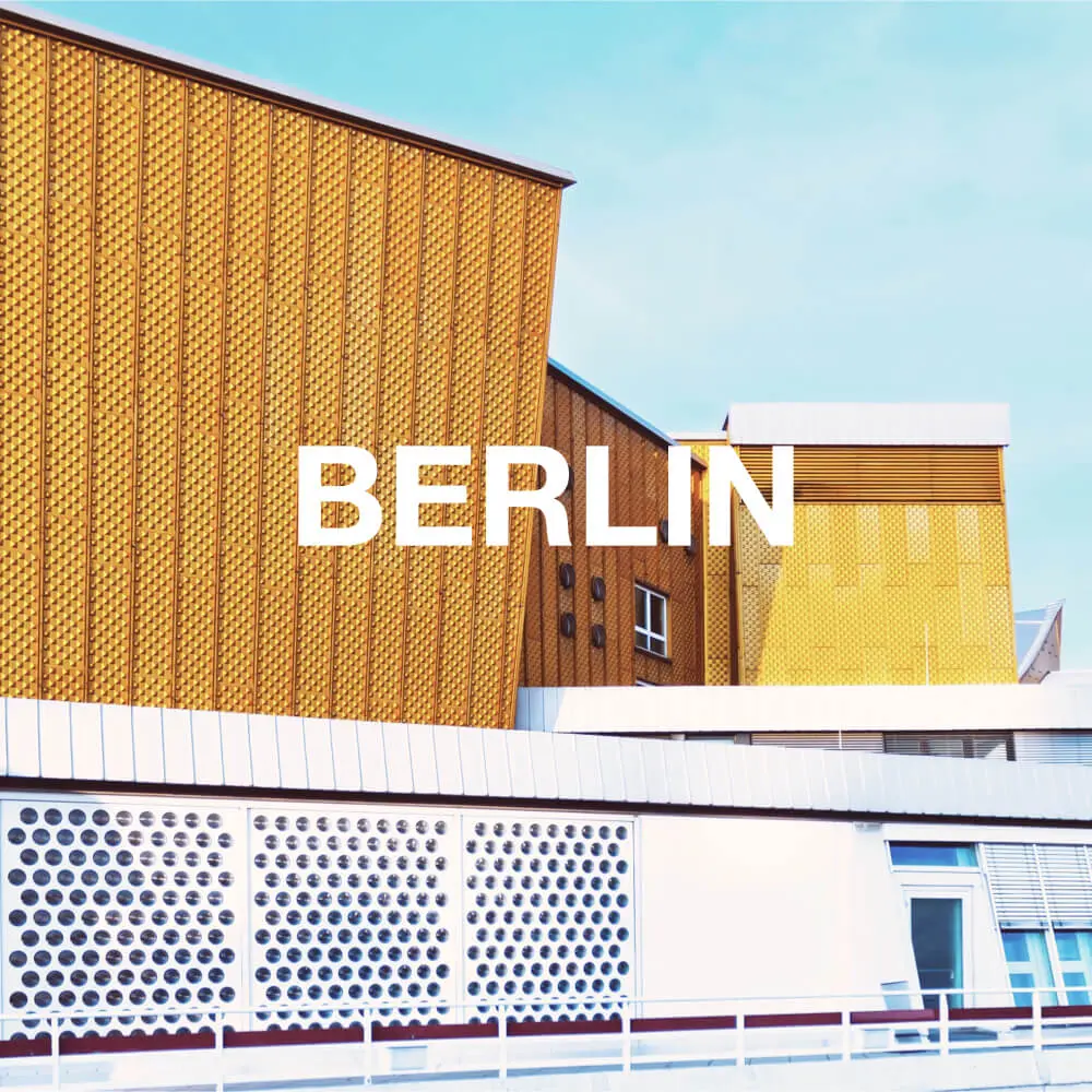 Professionelle Nanny-Vermittlung in Berlin: Internationale Nanny-Agentur für qualifizierte Kinderbetreuung, Nanny-Jobs und Haushälterinnen in privaten Haushalten. Weltweite Personalvermittlung für anspruchsvolle Familien.